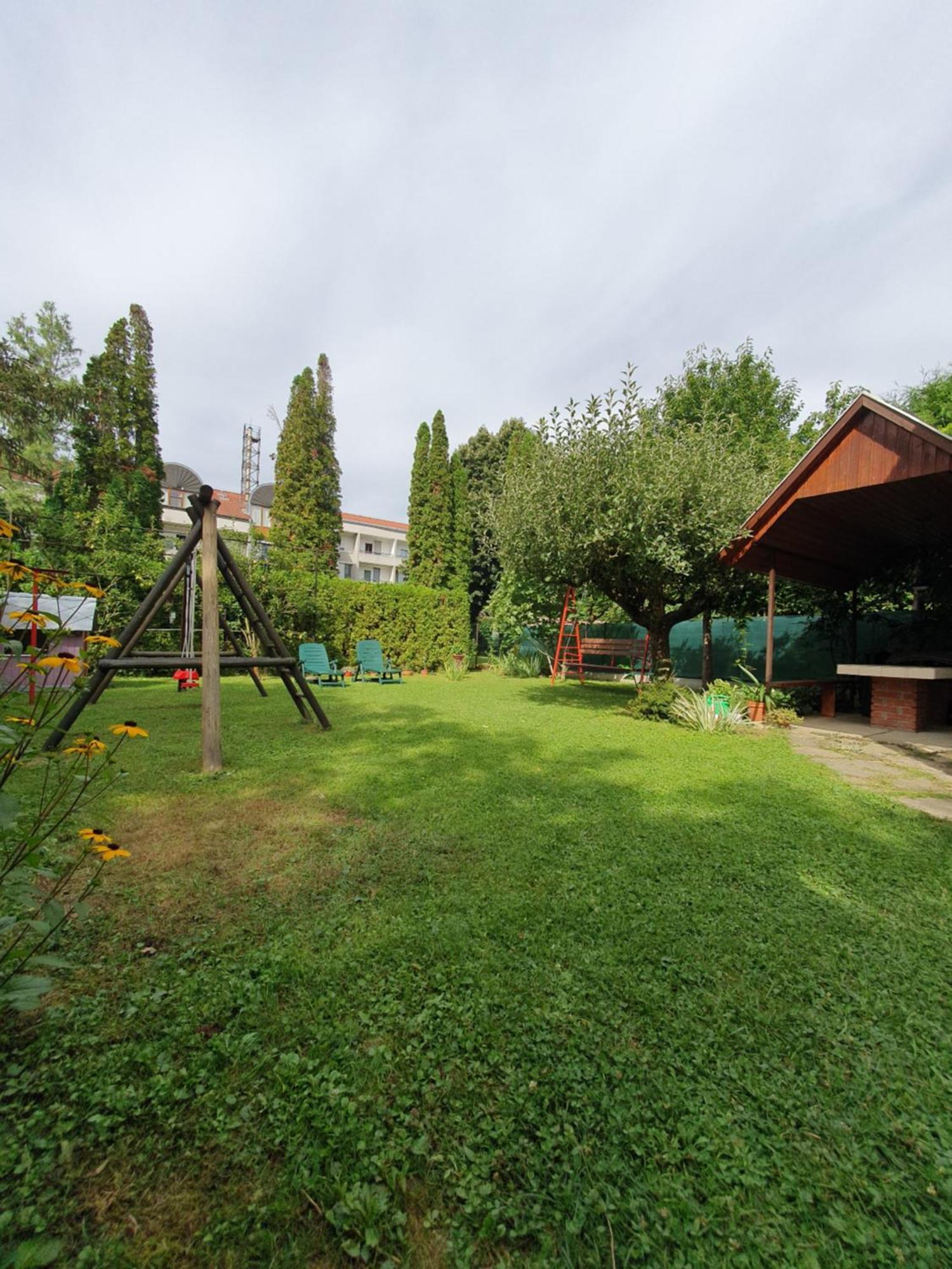 Anna Apartman Heviz Exterior photo